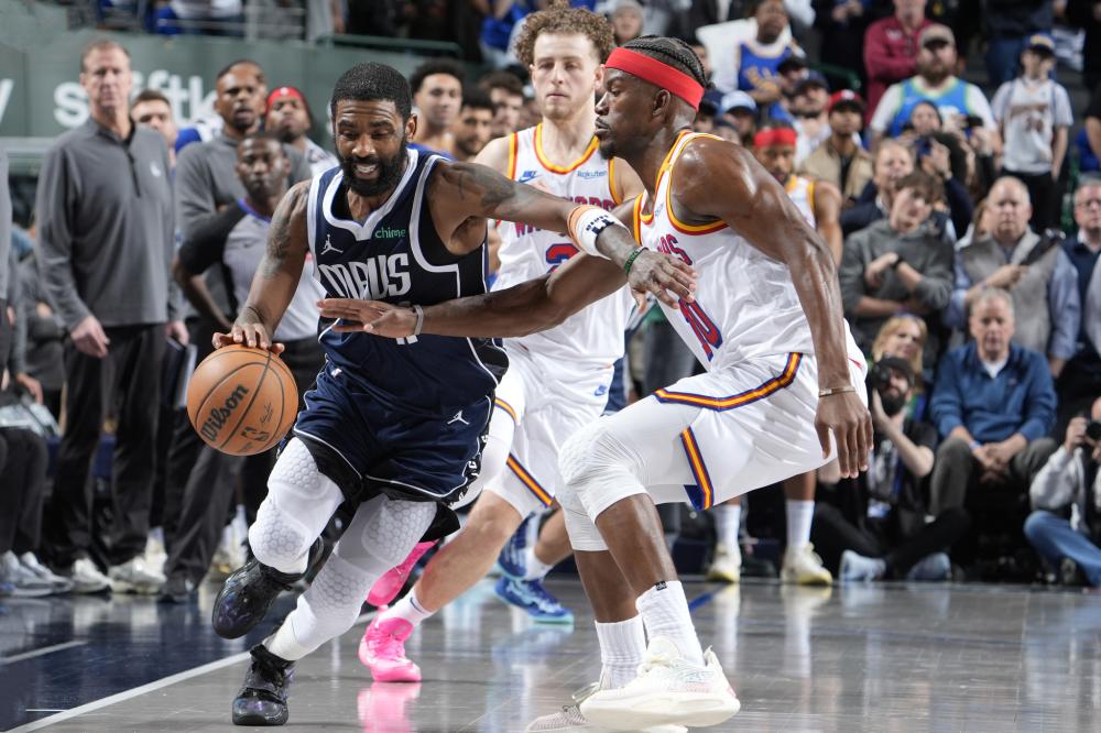 背身拿球又 背身拿球又